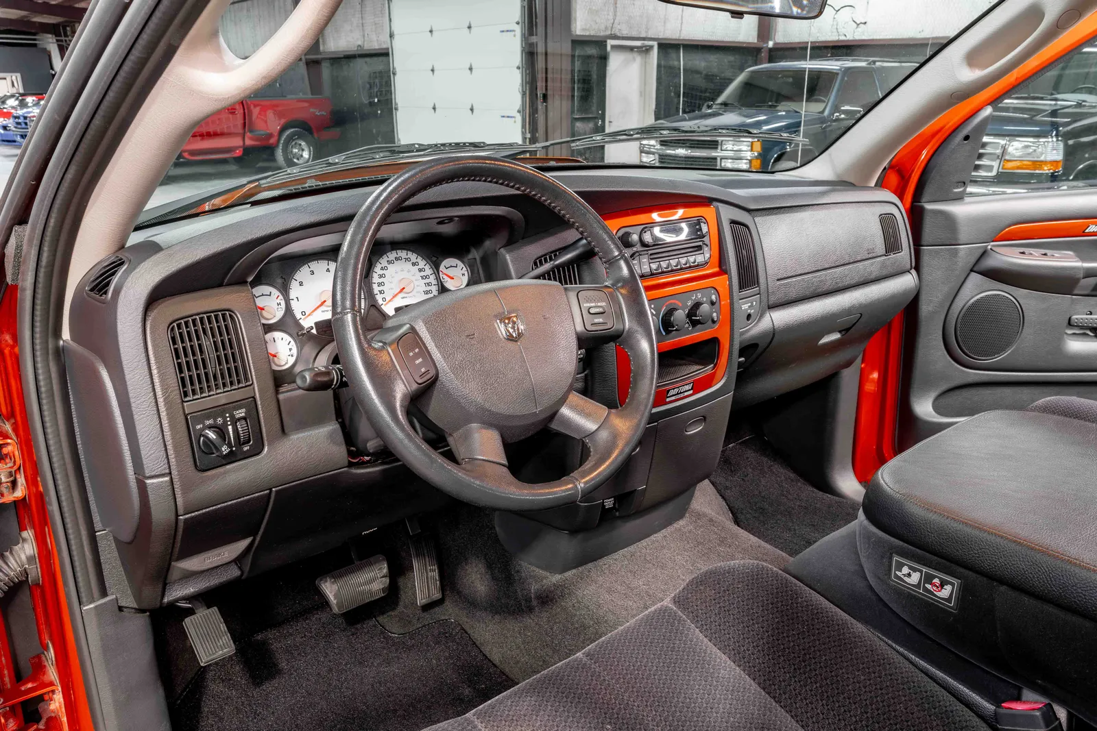 One Owner 2005-Dodge-Ram1500-TangerineMetallic-1D7HA16D35J627475--46.jpg